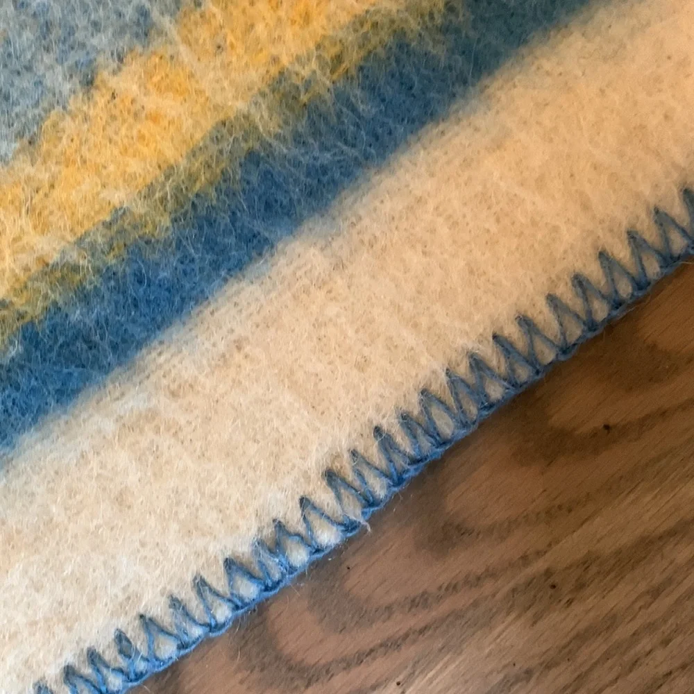 Vintage Art Deco Wool Blanket in perfect condition! - Picture 6 of 8